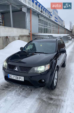 Позашляховик / Кросовер Mitsubishi Outlander XL 2008 в Івано-Франківську