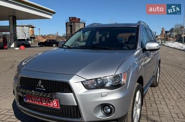 Внедорожник / Кроссовер Mitsubishi Outlander XL 2010 в Житомире