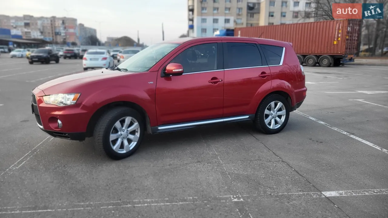 2011 Mitsubishi Outlander - мініатюра 16