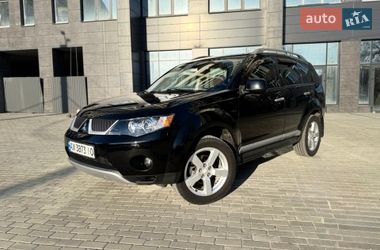 Позашляховик / Кросовер Mitsubishi Outlander XL 2008 в Харкові