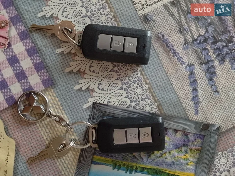 MITSUBISHI OUTLANDER 2012 VIN JMBXJCW1WCF008999 фото оголошення 2 з 82