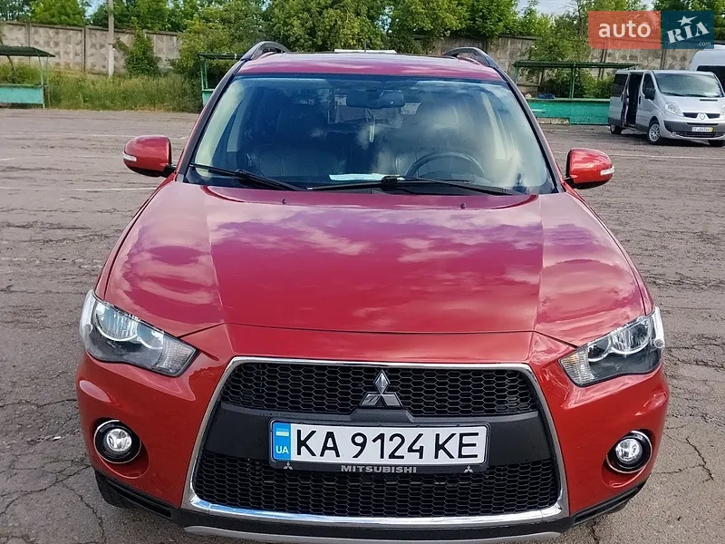Mitsubishi Outlander XL