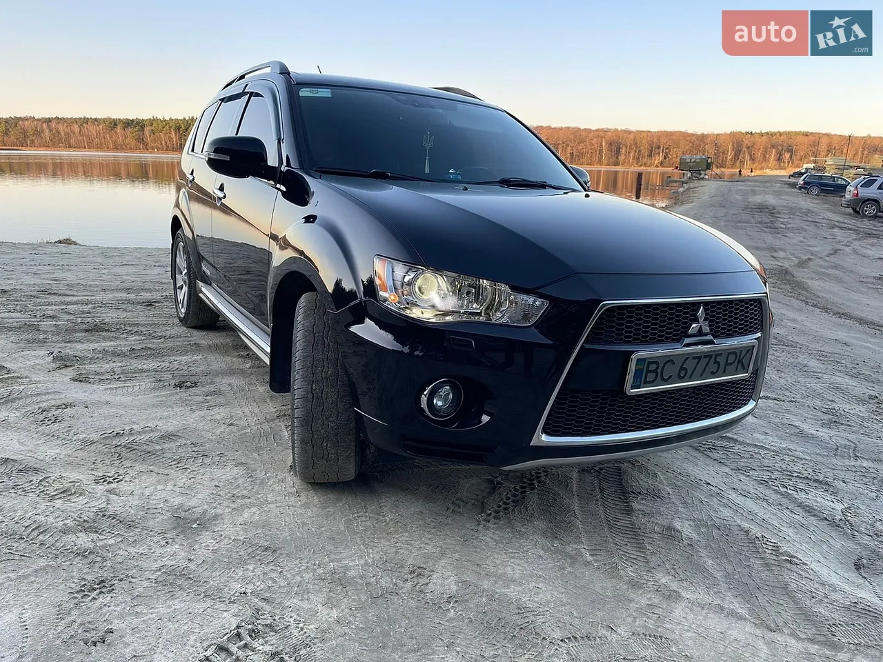2010 Mitsubishi Outlander - мініатюра 16