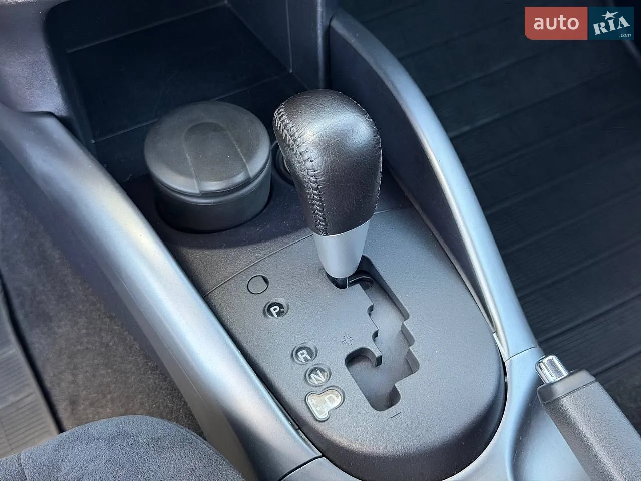 2011 Mitsubishi Outlander - мініатюра 46