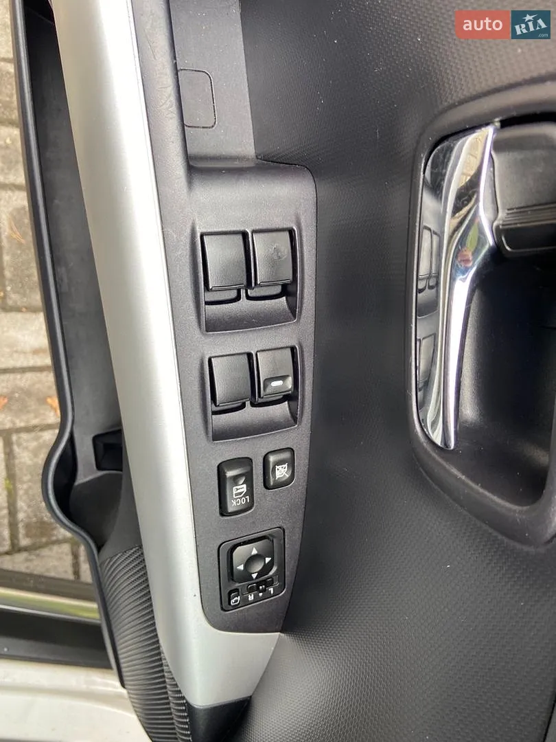 2010 Mitsubishi Outlander - мініатюра 23