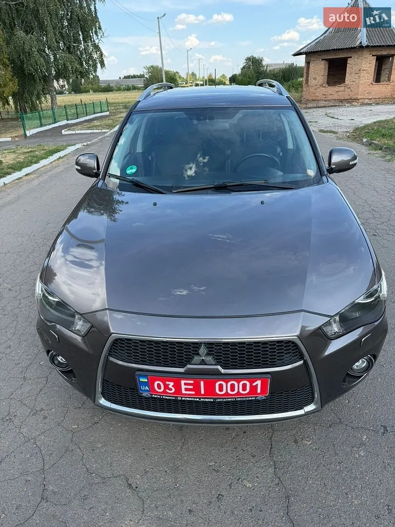2011 Mitsubishi Outlander - мініатюра 12