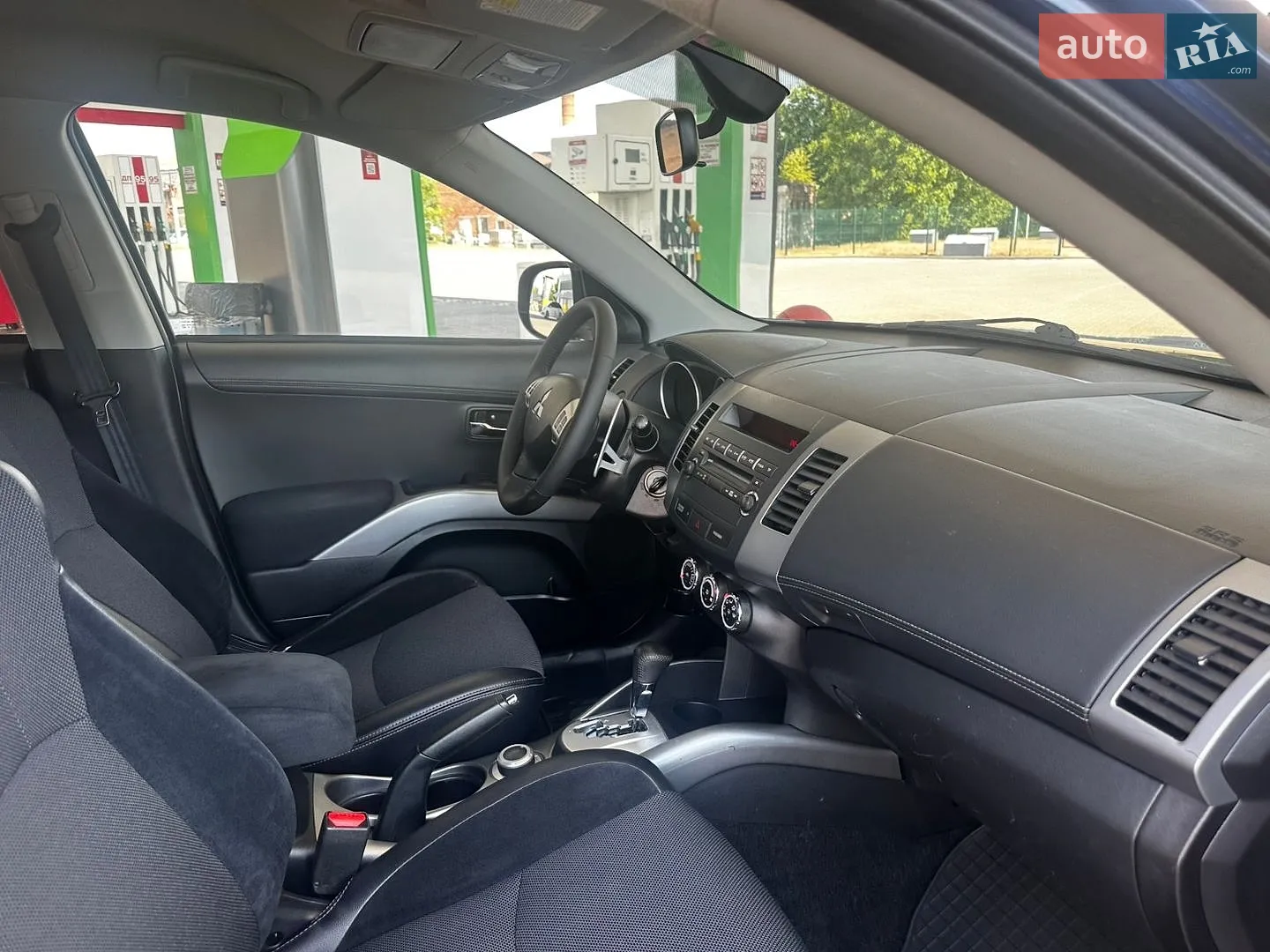 2010 Mitsubishi Outlander - мініатюра 27