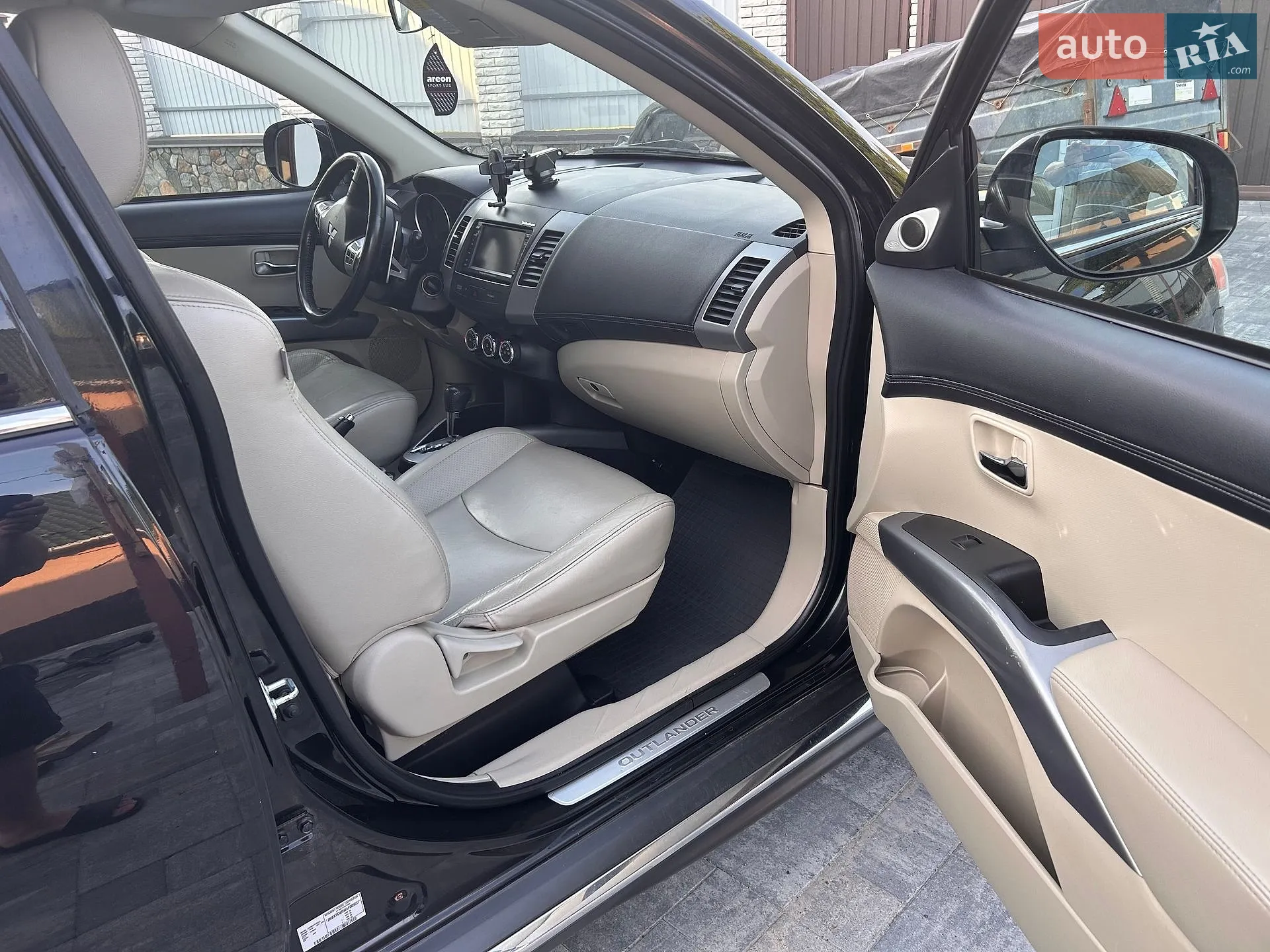 2010 Mitsubishi Outlander - мініатюра 17