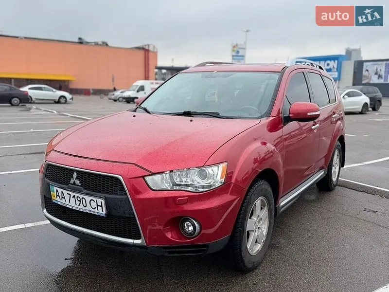 Mitsubishi Outlander XL