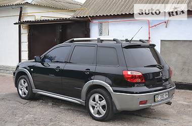 Внедорожник / Кроссовер Mitsubishi Outlander 2006 в Херсоне