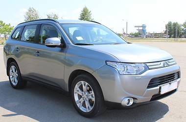 Внедорожник / Кроссовер Mitsubishi Outlander 2013 в Днепре