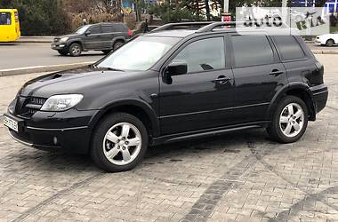 Внедорожник / Кроссовер Mitsubishi Outlander 2005 в Одессе