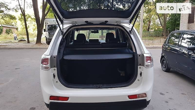 Позашляховик / Кросовер Mitsubishi Outlander 2012 в Харкові фото 11 Позашляховик / Кросовер Mitsubishi Outlander 2012 в Харкові