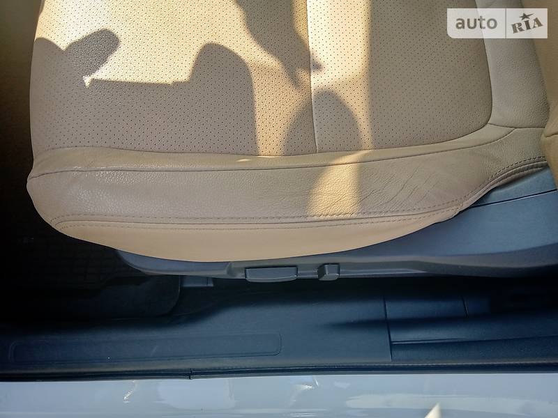 Внедорожник / Кроссовер Mitsubishi Outlander 2014 в Киеве