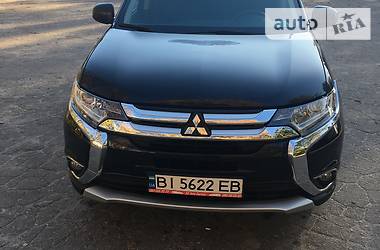 Позашляховик / Кросовер Mitsubishi Outlander 2017 в Полтаві