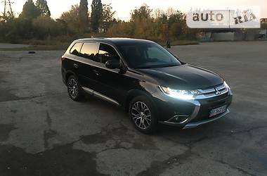 Позашляховик / Кросовер Mitsubishi Outlander 2017 в Полтаві