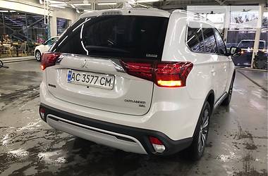 Внедорожник / Кроссовер Mitsubishi Outlander 2019 в Луцке