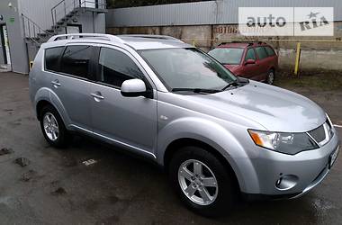Позашляховик / Кросовер Mitsubishi Outlander 2007 в 