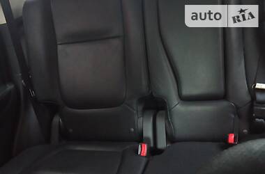 Позашляховик / Кросовер Mitsubishi Outlander 2014 в 