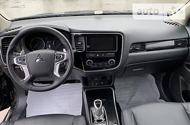 Внедорожник / Кроссовер Mitsubishi Outlander 2018 в Тернополе