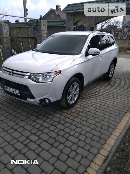 Позашляховик / Кросовер Mitsubishi Outlander 2014 в Вінниці