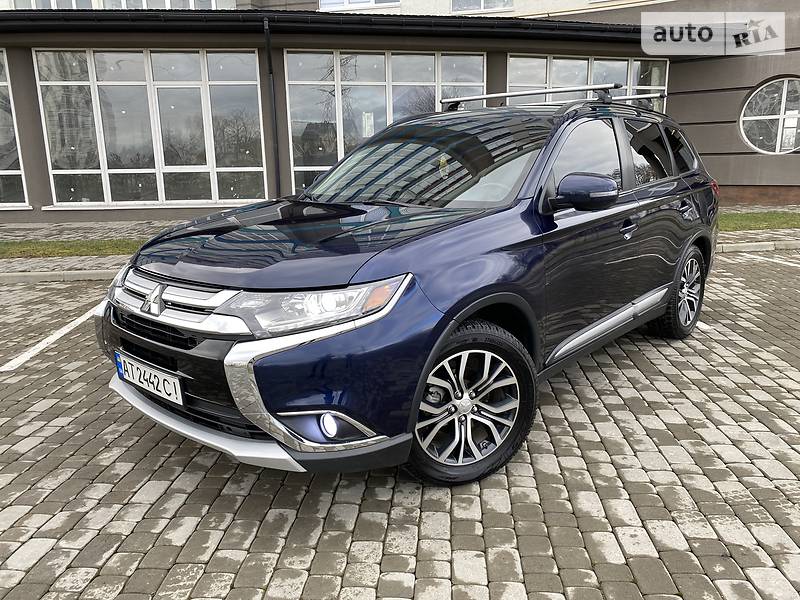 Позашляховик / Кросовер Mitsubishi Outlander 2016 в Івано-Франківську