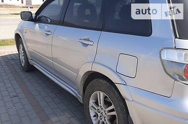 Внедорожник / Кроссовер Mitsubishi Outlander 2005 в Хусте