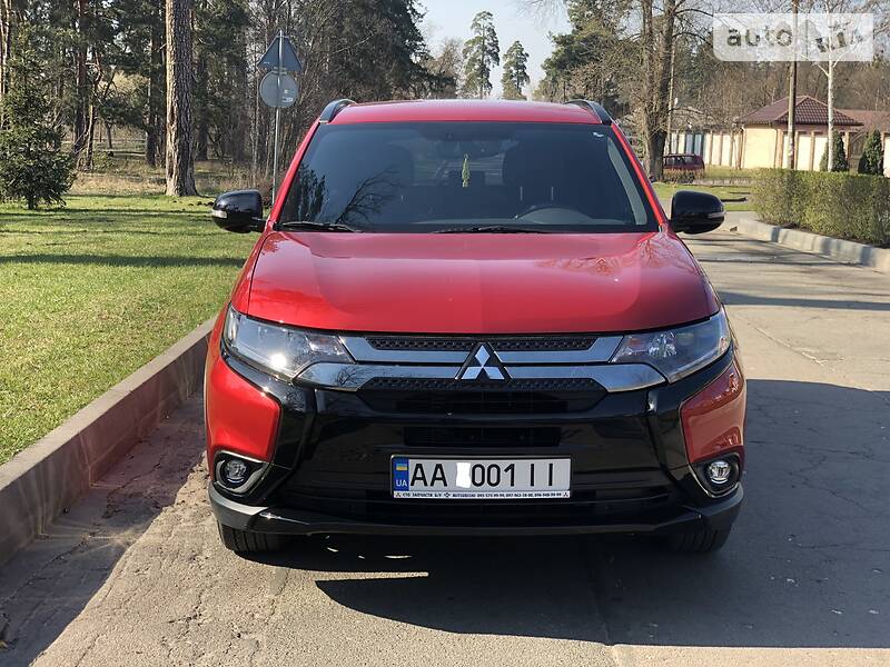 Позашляховик / Кросовер Mitsubishi Outlander 2017 в Києві фото 9 Позашляховик / Кросовер Mitsubishi Outlander 2017 в Києві