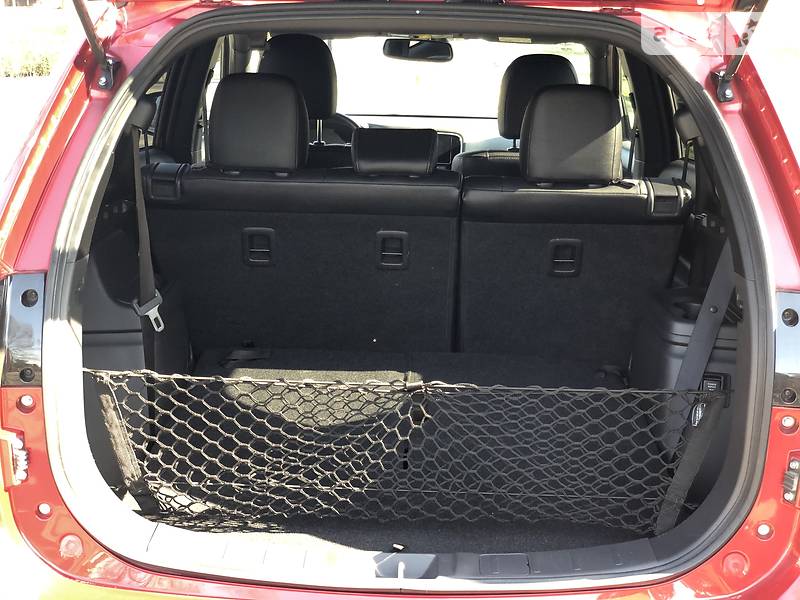 Позашляховик / Кросовер Mitsubishi Outlander 2017 в Києві фото 26 Позашляховик / Кросовер Mitsubishi Outlander 2017 в Києві