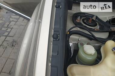Позашляховик / Кросовер Mitsubishi Outlander 2009 в 