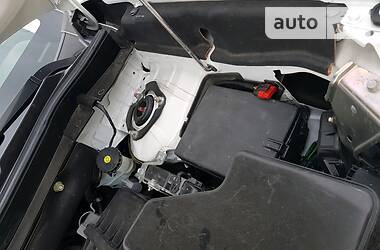 Позашляховик / Кросовер Mitsubishi Outlander 2016 в 
