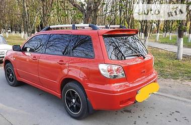 Позашляховик / Кросовер Mitsubishi Outlander 2004 в 
