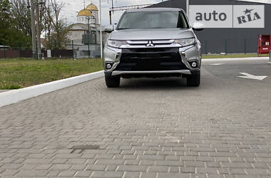 Позашляховик / Кросовер Mitsubishi Outlander 2018 в Одесі