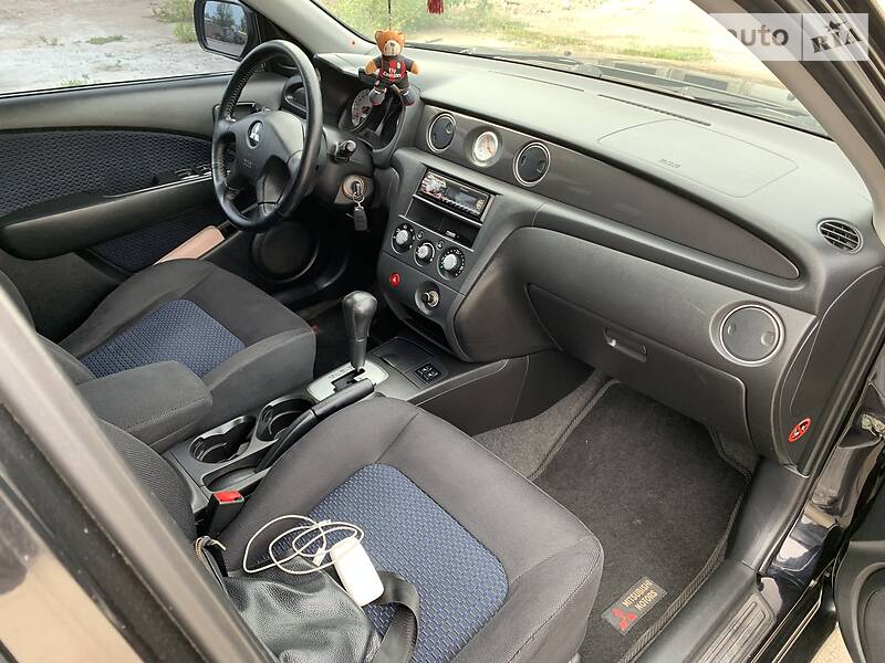 Позашляховик / Кросовер Mitsubishi Outlander 2007 в Дніпрі