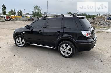 Позашляховик / Кросовер Mitsubishi Outlander 2007 в 