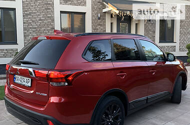 Універсал Mitsubishi Outlander 2019 в Києві