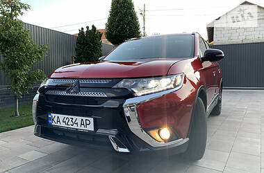 Універсал Mitsubishi Outlander 2019 в Києві