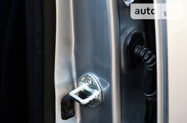 Внедорожник / Кроссовер Mitsubishi Outlander 2010 в 