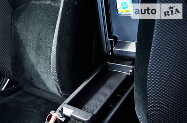 Внедорожник / Кроссовер Mitsubishi Outlander 2010 в 