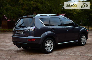 Внедорожник / Кроссовер Mitsubishi Outlander 2010 в Бердичеве