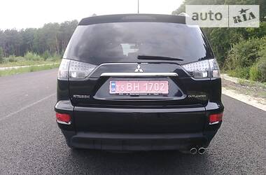 Внедорожник / Кроссовер Mitsubishi Outlander 2010 в 