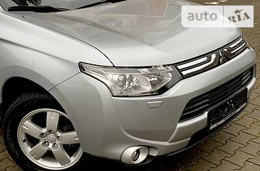 Внедорожник / Кроссовер Mitsubishi Outlander 2013 в Одессе