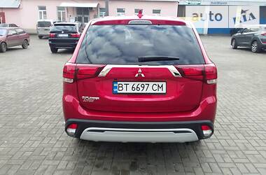 Універсал Mitsubishi Outlander 2019 в Херсоні