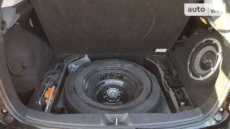 Внедорожник / Кроссовер Mitsubishi Outlander 2012 в Киеве