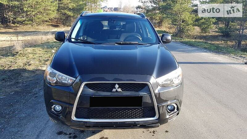 Внедорожник / Кроссовер Mitsubishi Outlander 2012 в Киеве