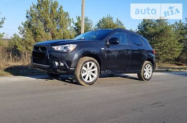 Внедорожник / Кроссовер Mitsubishi Outlander 2012 в Киеве