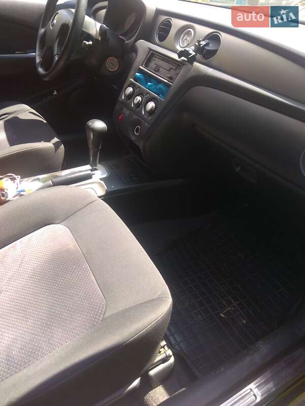 Позашляховик / Кросовер Mitsubishi Outlander 2005 в Києві
