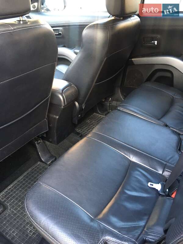 Позашляховик / Кросовер Mitsubishi Outlander 2010 в Турці