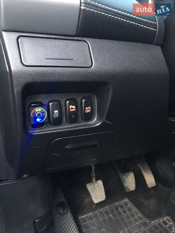 Позашляховик / Кросовер Mitsubishi Outlander 2010 в Турці