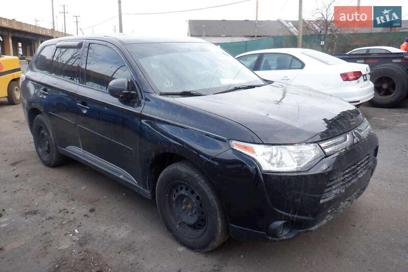Позашляховик / Кросовер Mitsubishi Outlander 2013 в Кривому Розі